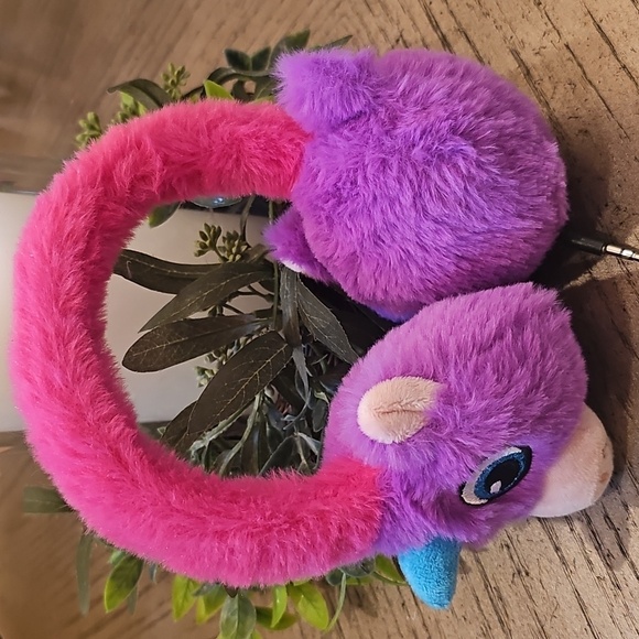 Plush Unicorn Kids Headphones - Pink and Purple Retractable Cord - Picture 7 of 7